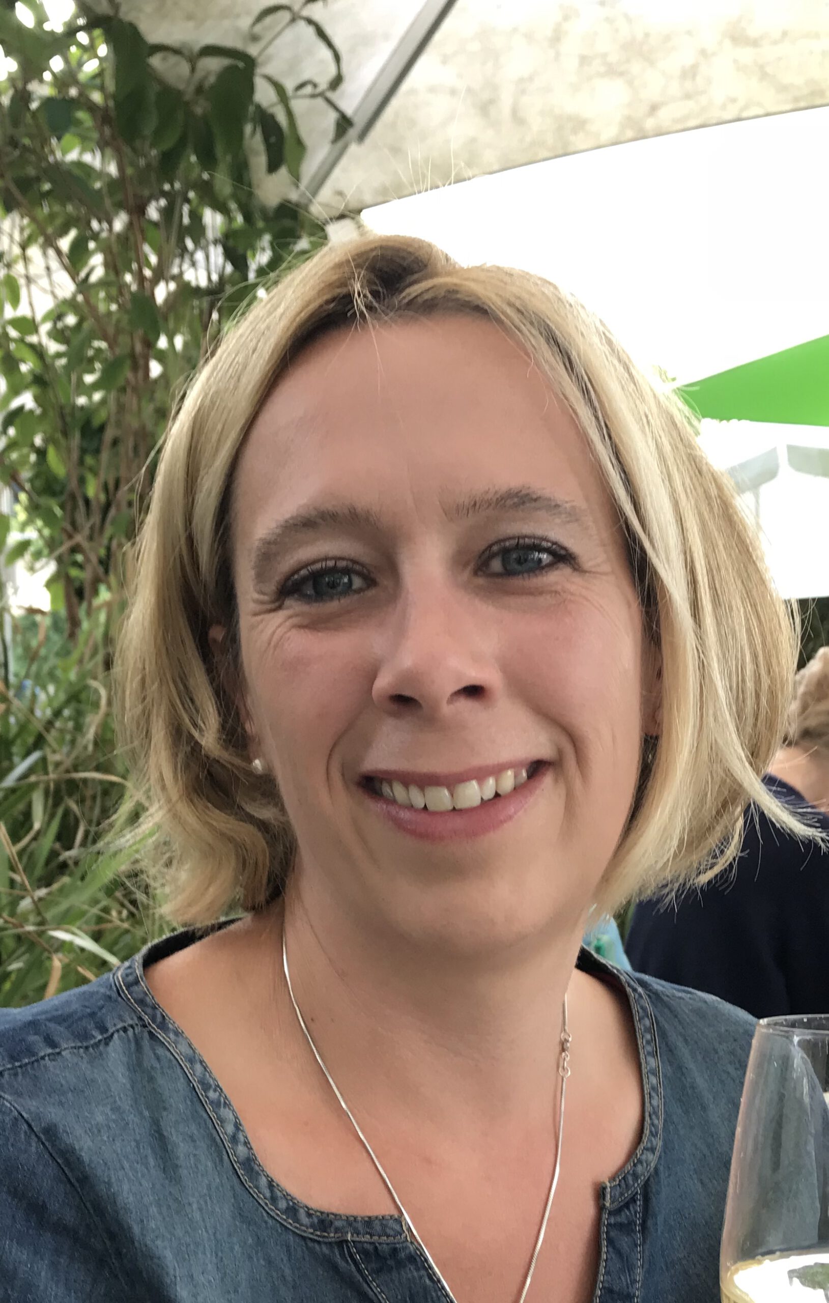 Michele_Strack_Physiotherapeutin Michele Strack - Inhaberin der Privaten Praxis für Physiotherapie